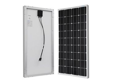 Wielokrystaliczne panele słoneczne ładują baterię słonecznego systemu monitorowania światła ulicznego