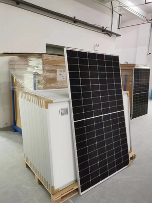 kupować IP67 Wodoodporne panele słoneczne Półogniwowy mono panel słoneczny 460W online manufacture