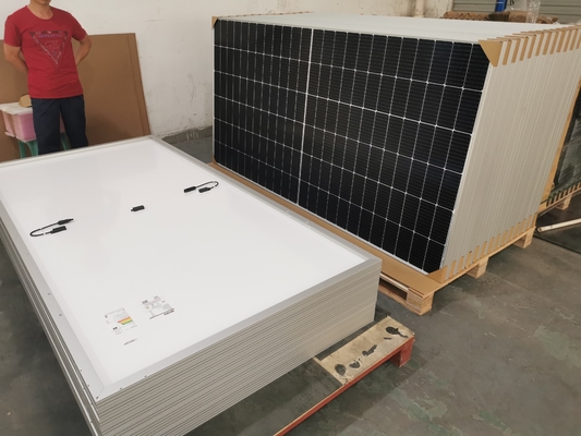 kupować Półogniwowy monokrystaliczny panel słoneczny 540W 545W 550W 555W online manufacture